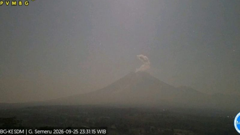 Semeru Erupsi 6 Kali dalam Semalam, Letusan Tertinggi Capai 800 Meter