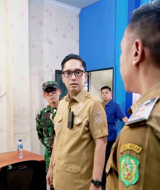 Wali Kota Medan Marah Kantor Lurah Dwikora Jorok dan Pejabatnya Langgar Perda Kawasan Tanpa Rokok