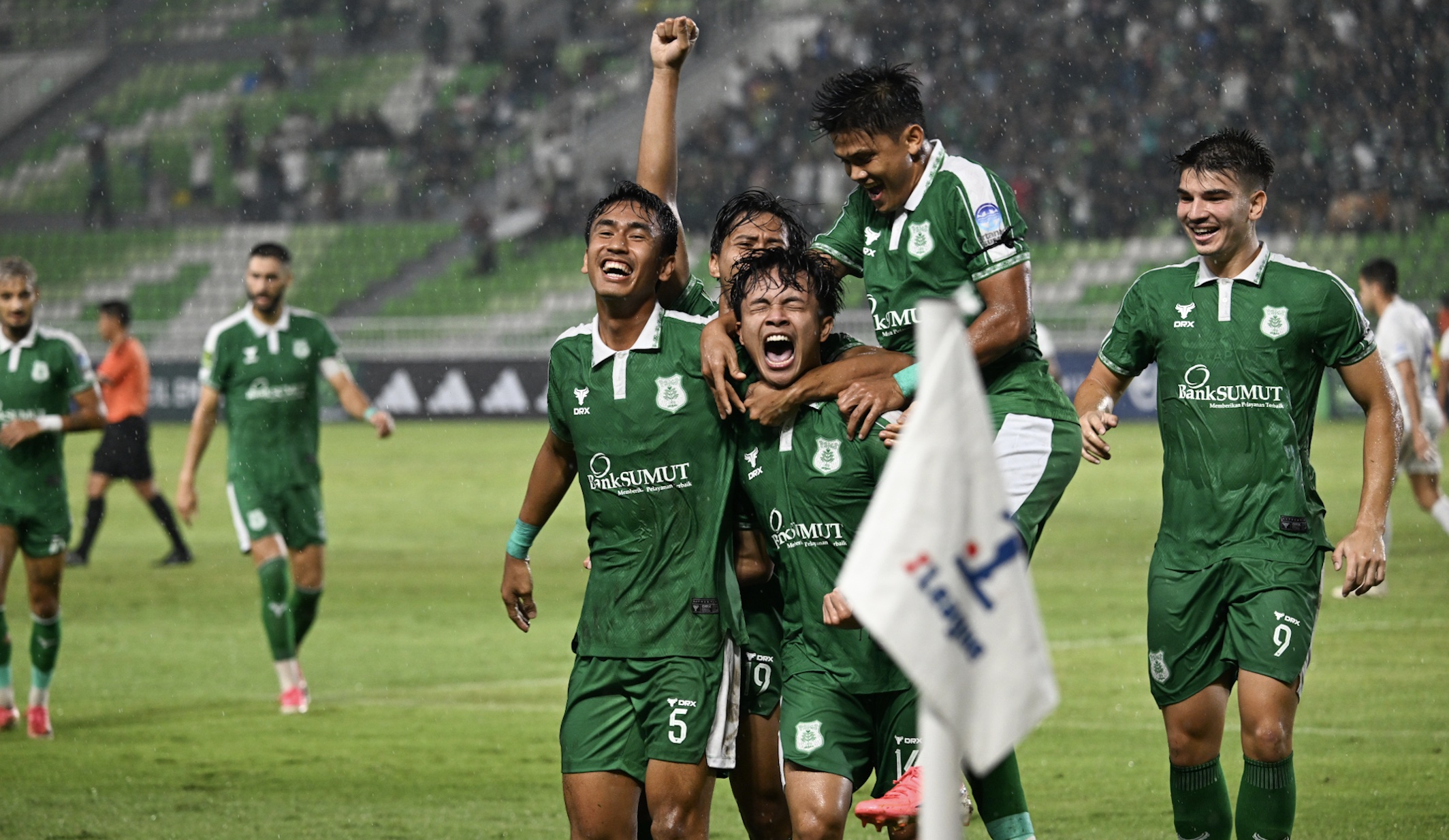 PSMS Tekuk PSIS 2-1, Meski Kurang Pemain Akibat 2 Kartu Merah