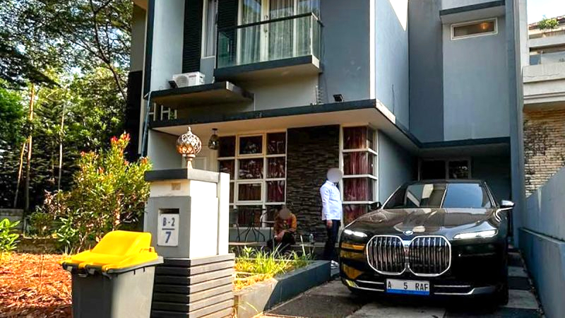 KPK Sita BMW Listrik dari Rumah Ashraff Abu, Telusuri Dugaan Pencucian Uang Kasus Fadia Arafiq