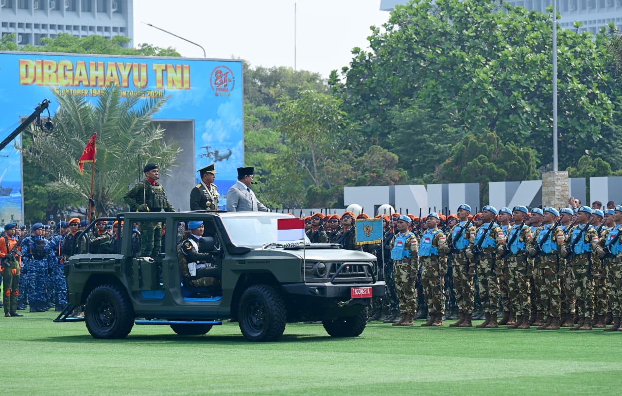 Prabowo Kumpulkan Pimpinan TNI dan Polri di Istana