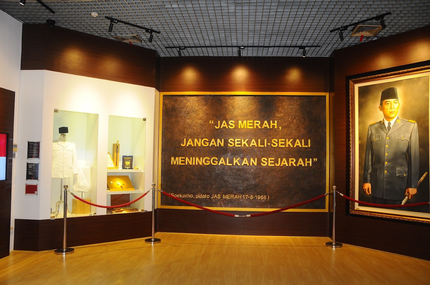 Di Tengah Polemik Ijazah, Ini Koleksi Pribadi Presiden dan Wapres yang Dipamerkan di Museum