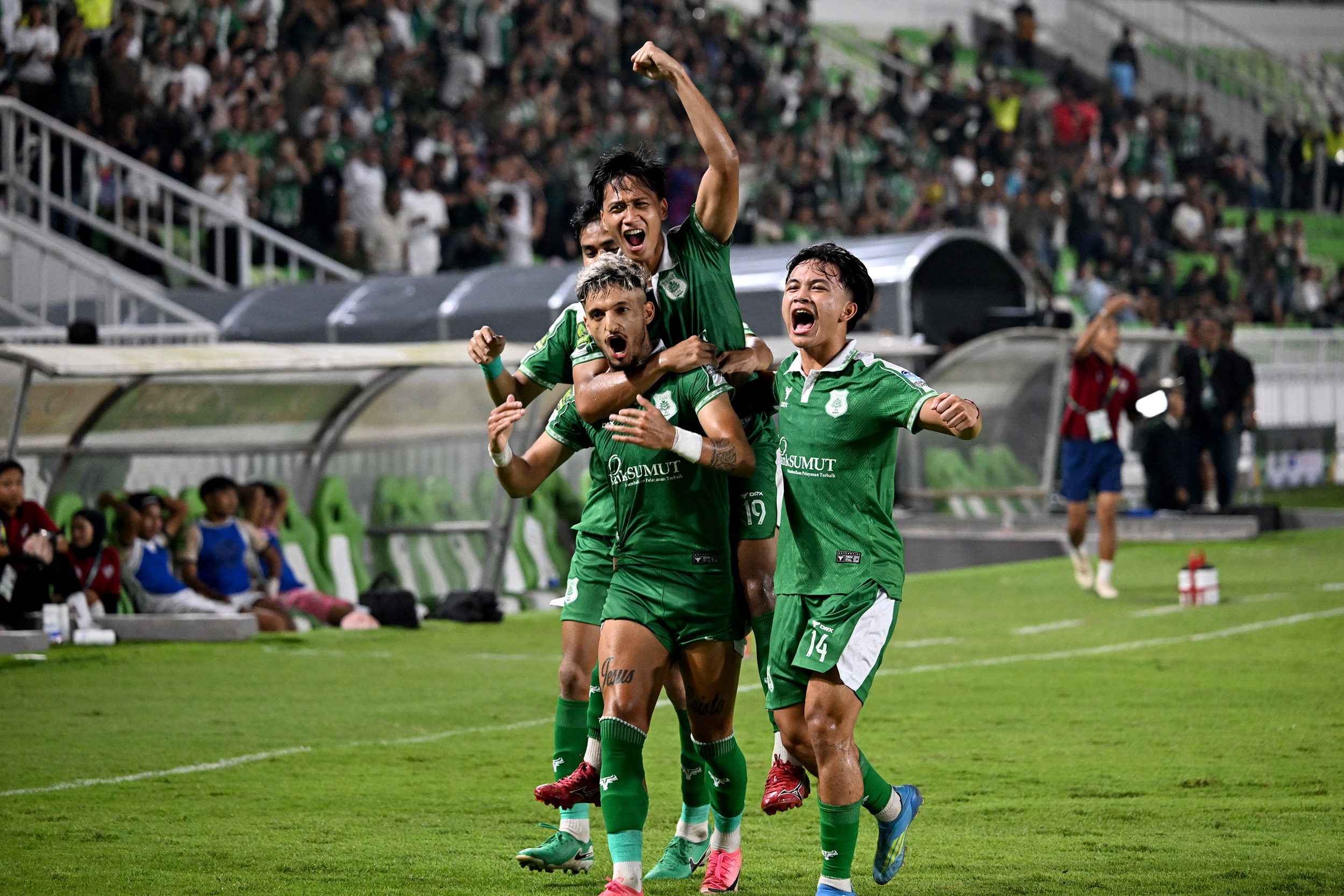 PSMS Menang Telak 4-0 atas Persikad, Kadispora Sumut Ajak Masyarakat Terus Dukung Ayam Kinantan
