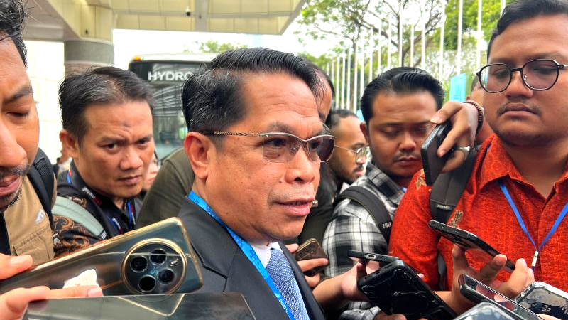 ESDM Hunting BBM ke Negara Lain, Stok Nasional Dijaga 18-20 Hari