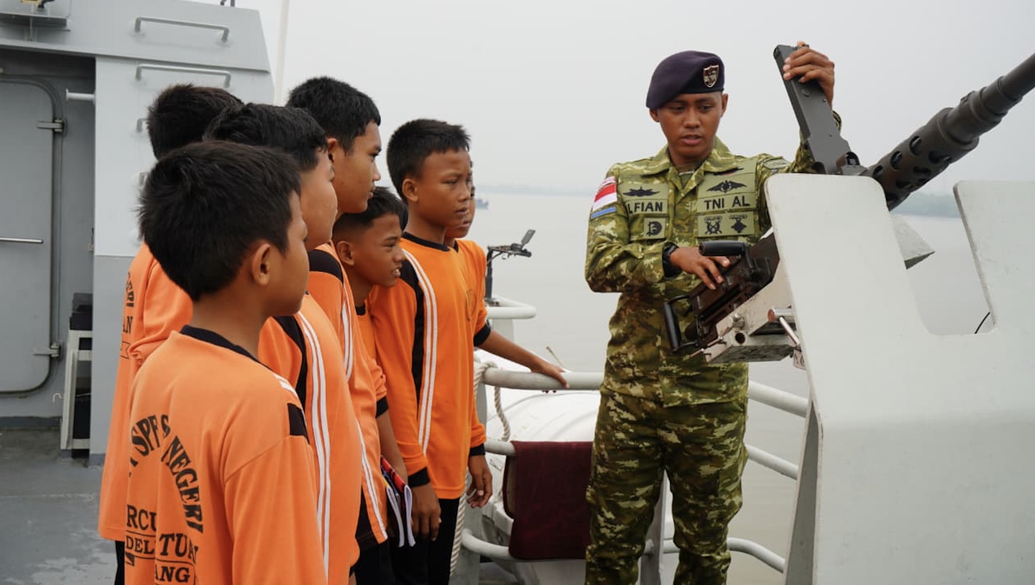 191 Pelajar Tumbuhkan Jiwa Bahari di Atas Geladak Kapal Perang di Kodaeral I