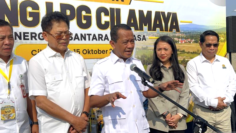 Antrean BBM di Bali Mulai Terurai, Bahlil Kerahkan SPBU 24 Jam untuk Percepat Pemulihan