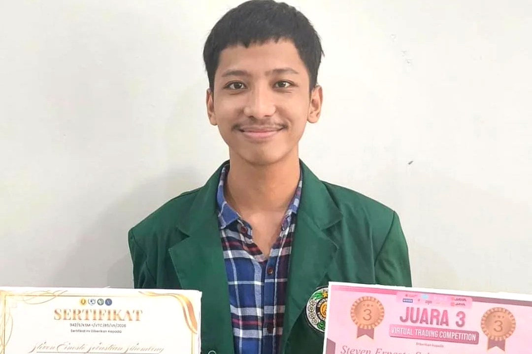 Mahasiswa USU Steven Sihombing Raih 3 Gelar Juara Trading Saham Nasional