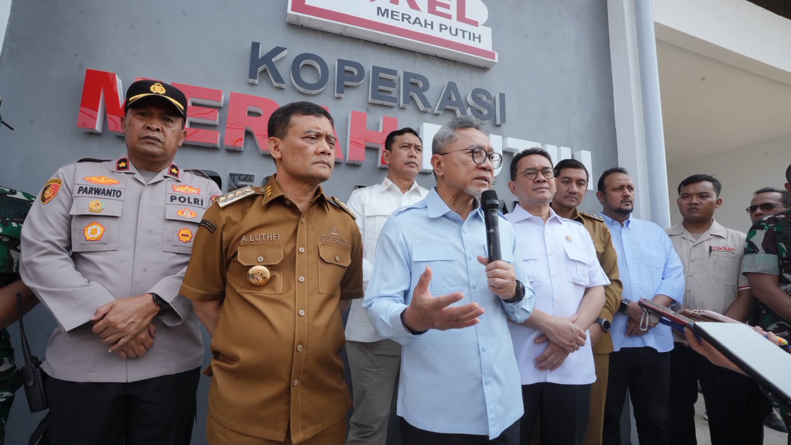 Menko Zulhas: KDKMP Siap Operasional Serentak 15 Oktober