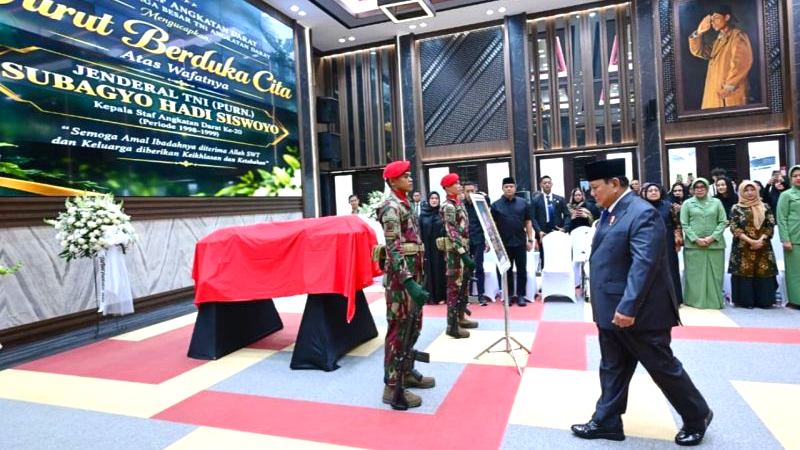 Prabowo Hadiri Persemayaman Subagyo H.S., Mantan KSAD Era Tiga Presiden