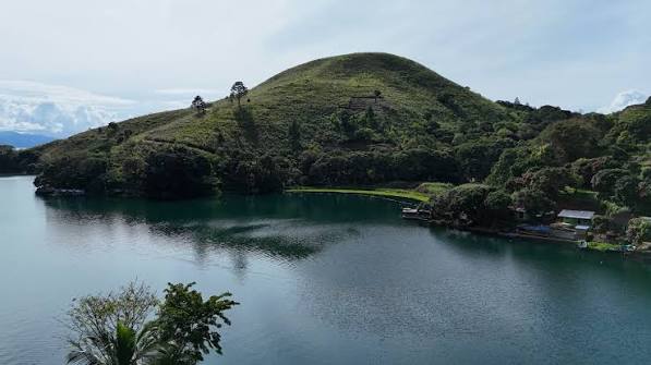 Tersembunyi di Balik Perkampungan, Paepira Lakeside Menawarkan Sudut Danau Toba yang Berbeda