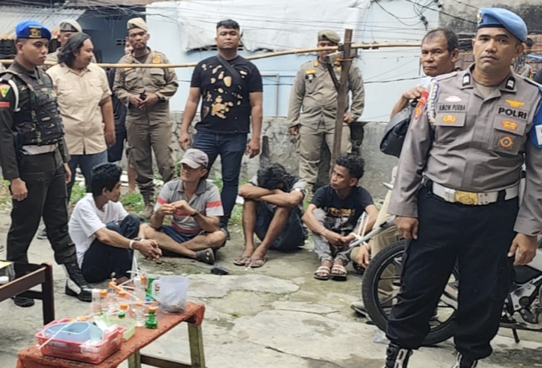 Polda Sumut Grebek Sarang Narkoba di Medan Maimun, 15 Orang Diamankan