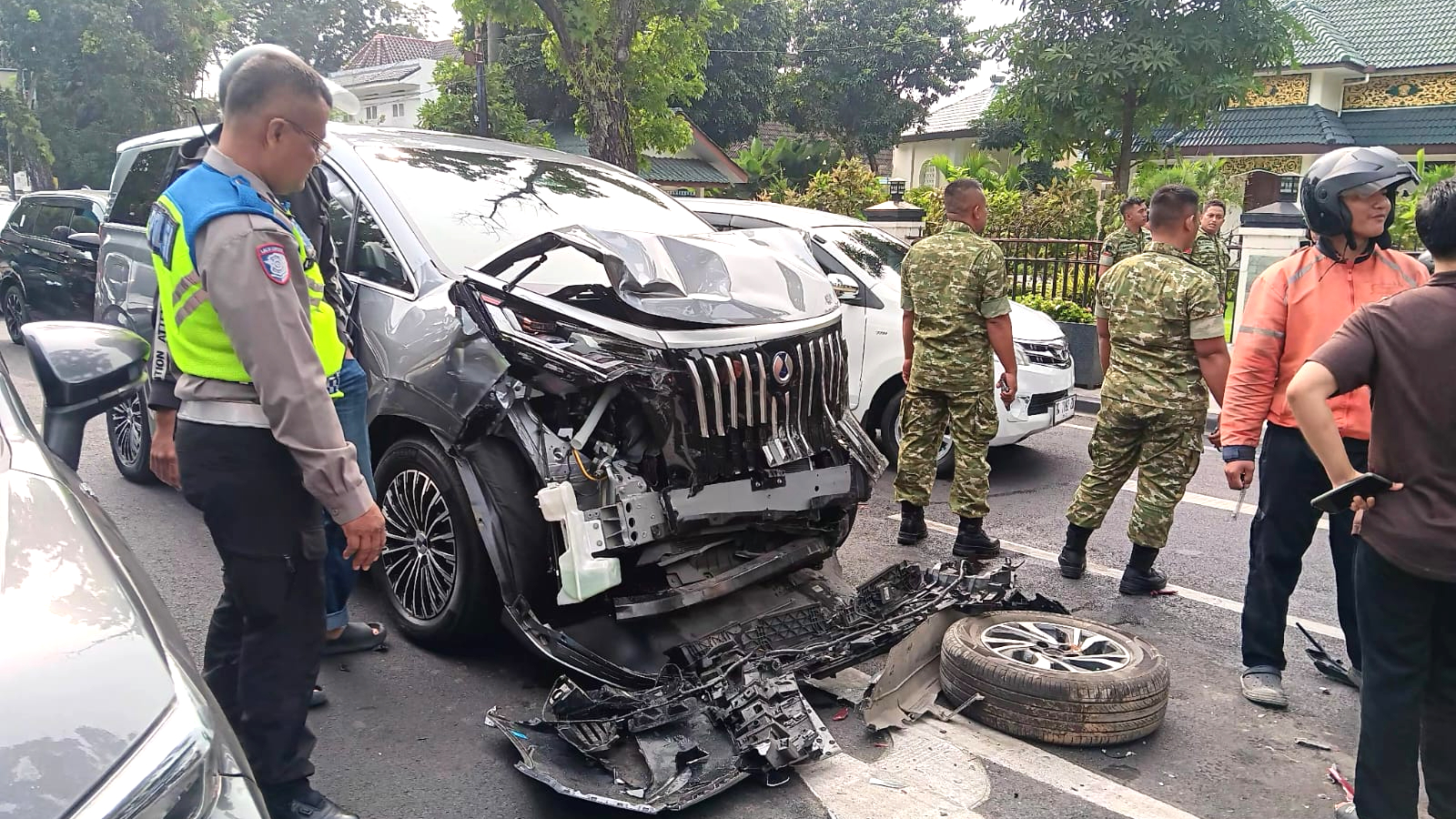 Kecelakaan Beruntun di Jalan Sudirman Medan, 7 Kendaraan Terlibat dan 3 Orang Luka