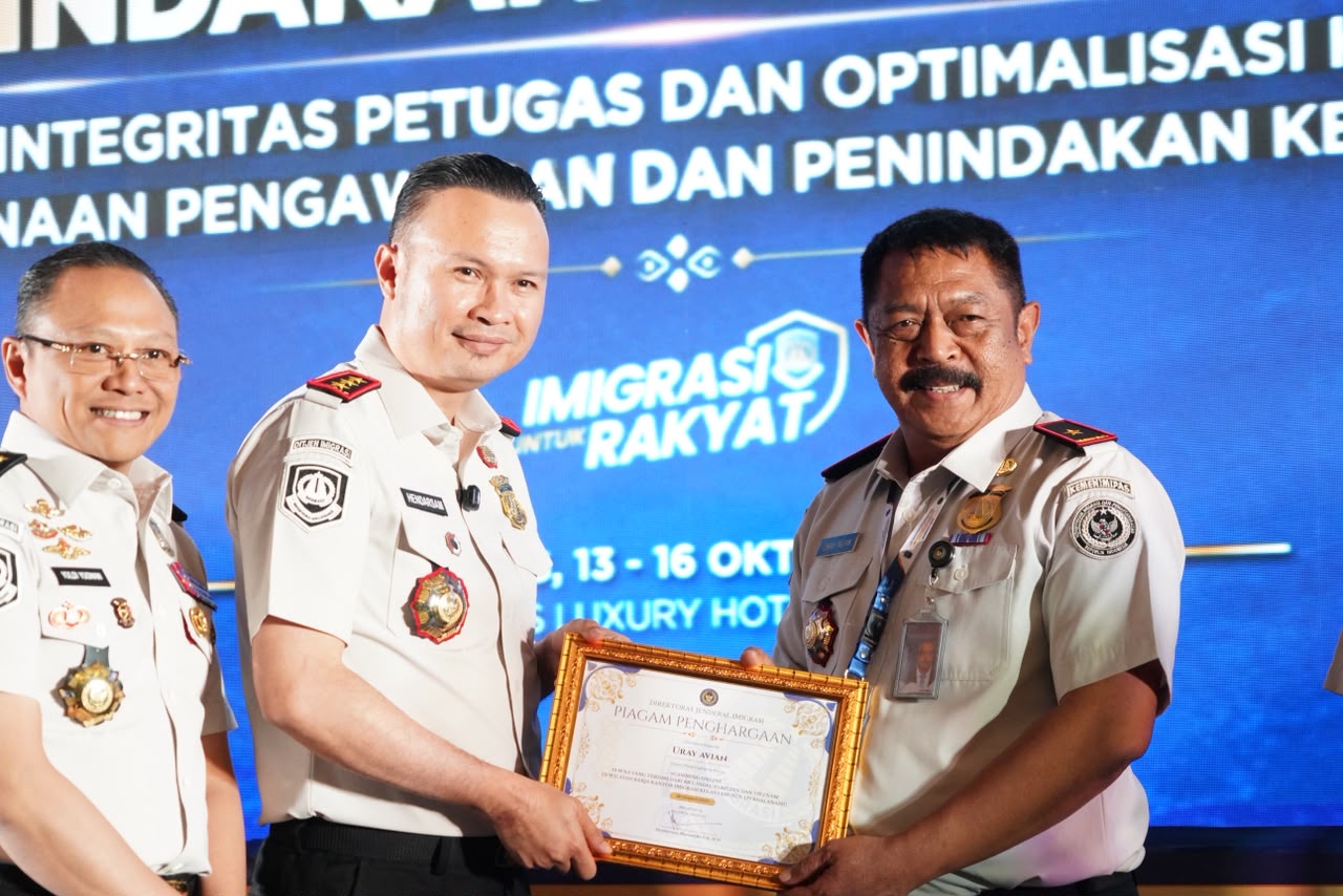 Bongkar Penipuan Daring Libatkan WNA, Imigrasi Kualanamu Raih Penghargaan Dirjen