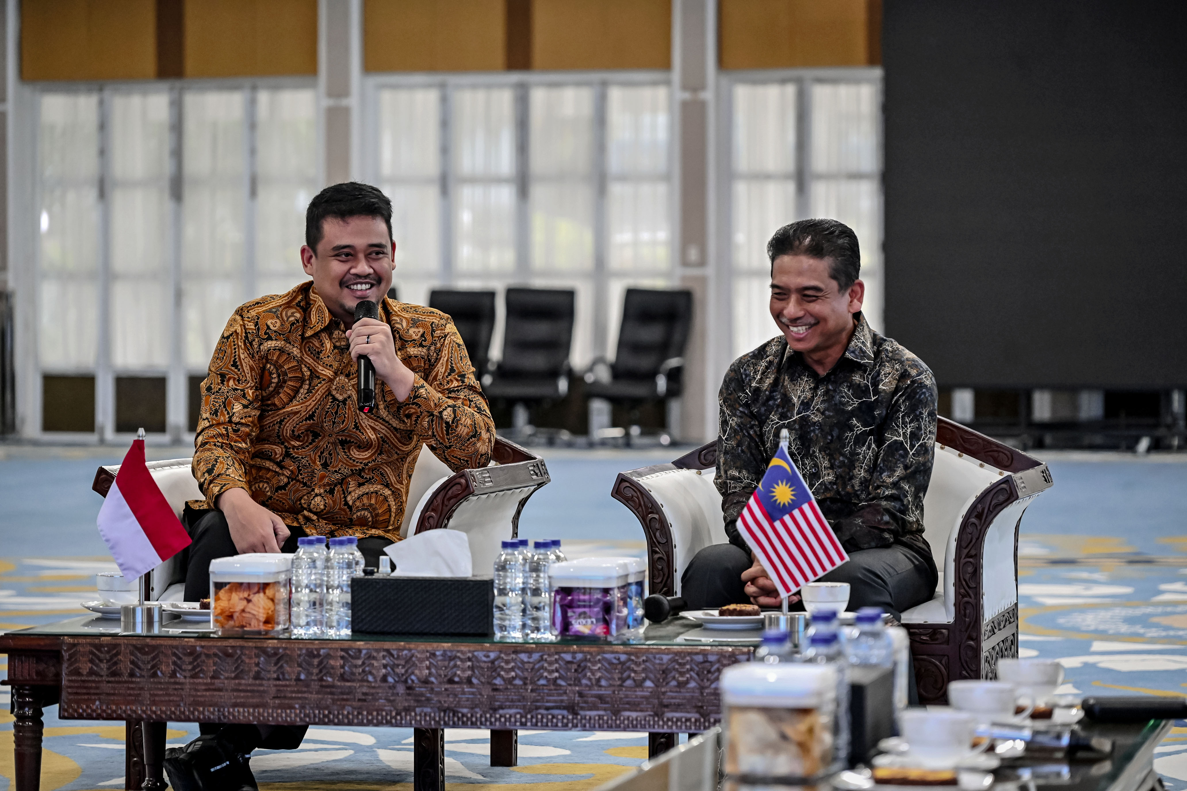 Gubernur Sumut Usulkan Jalur Laut dan Subsidi Logistik untuk Dongkrak Ekspor UMKM ke Malaysia