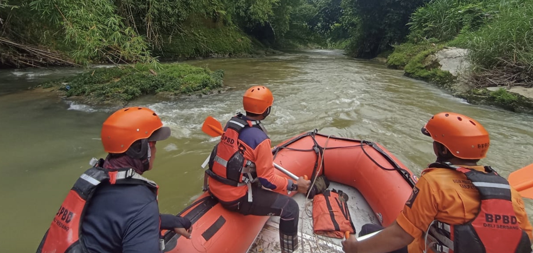 Dua Remaja Perempuan Hanyut di Sungai Tadukan Raga Akhirnya Ditemukan Tim SAR