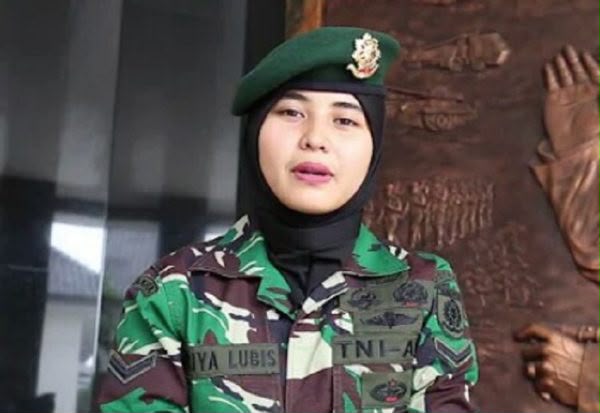 Wanita Asal Medan Ini Jadi Kowad Penerjun Angkatan Pertama Kostrad